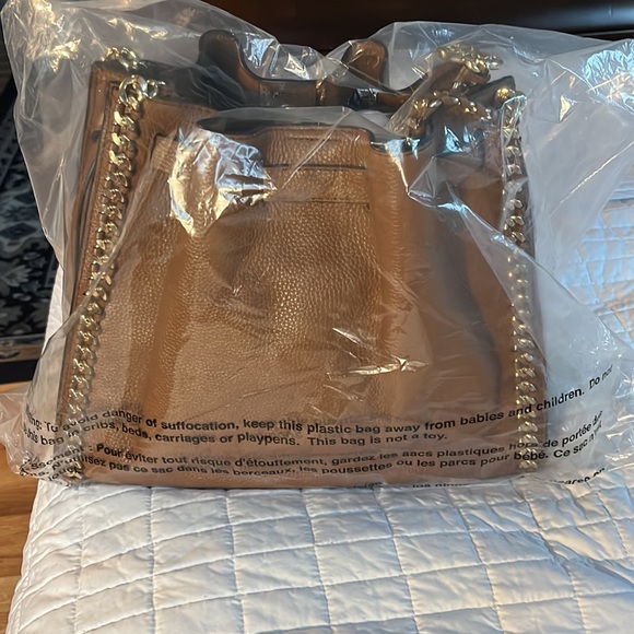 Brand new: Mina Large Pebbled Leather Shoulder Bag Style# 30S1G4ME3L. - Picture 6 of 6